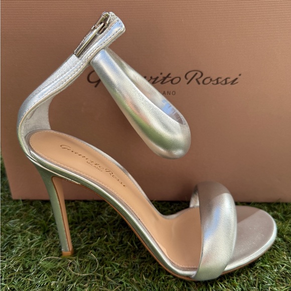 Gianvito Rossi Bijoux Silver Metallic Napa Leather Ankle Strap Heels Shoes 37.5 - Picture 9 of 12